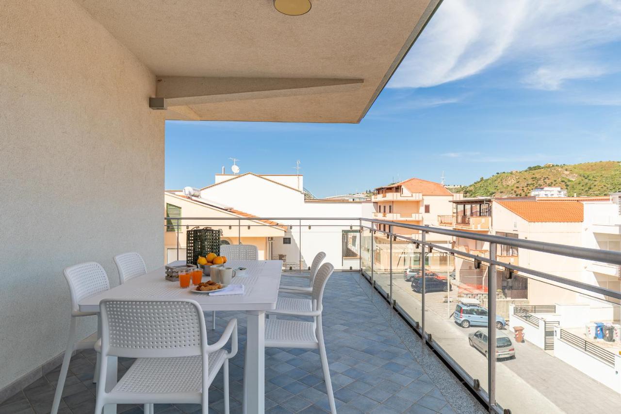 Terraces D'Orlando - Family Apartments With Sea View And Pool Capo dʼOrlando Exteriér fotografie