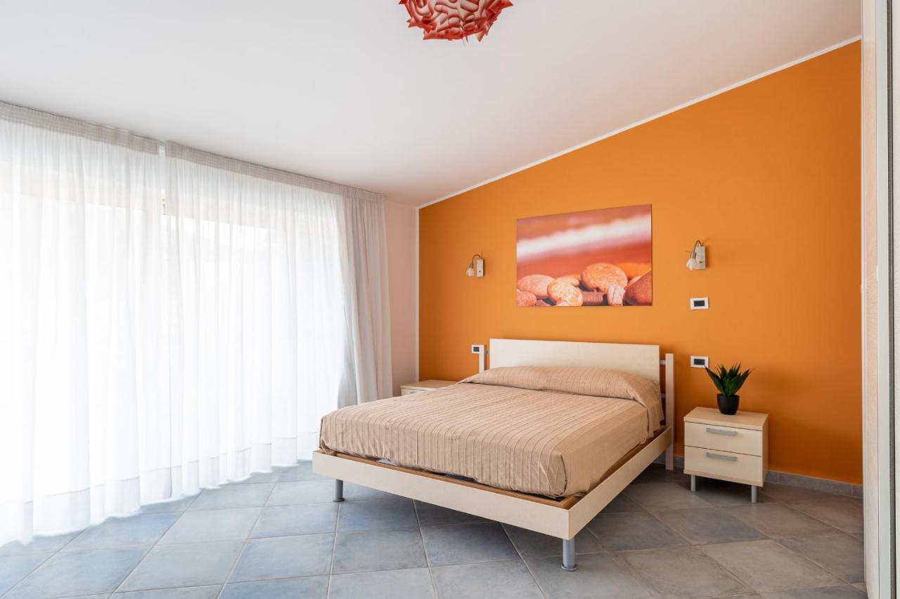 Terraces D'Orlando - Family Apartments With Sea View And Pool Capo dʼOrlando Exteriér fotografie