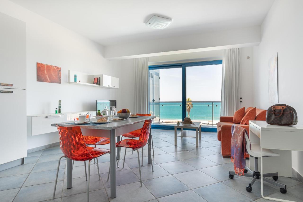 Terraces D'Orlando - Family Apartments With Sea View And Pool Capo dʼOrlando Exteriér fotografie