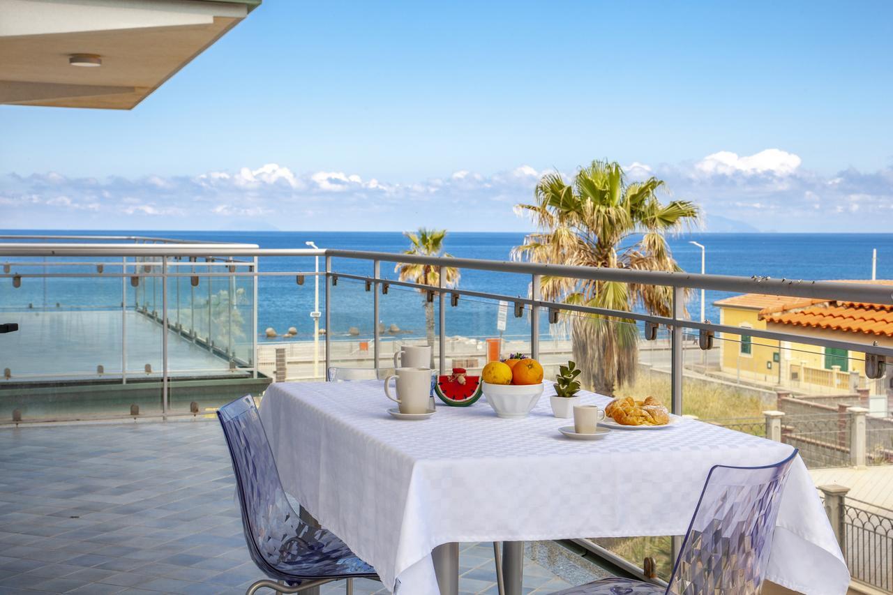 Terraces D'Orlando - Family Apartments With Sea View And Pool Capo dʼOrlando Exteriér fotografie