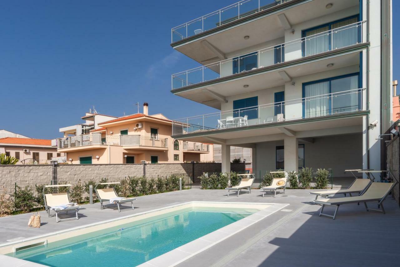 Terraces D'Orlando - Family Apartments With Sea View And Pool Capo dʼOrlando Exteriér fotografie